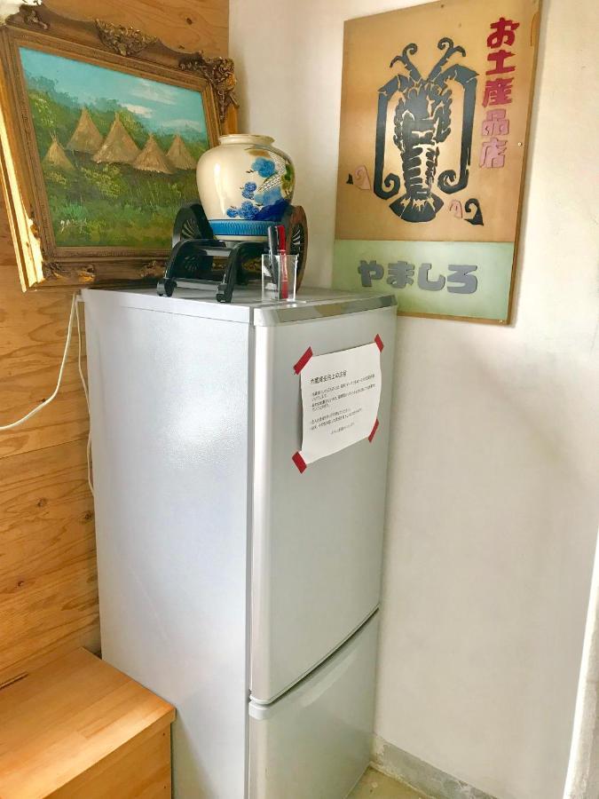 Meedafu'S Yui Hostel And Coffee Yoron Eksteriør billede